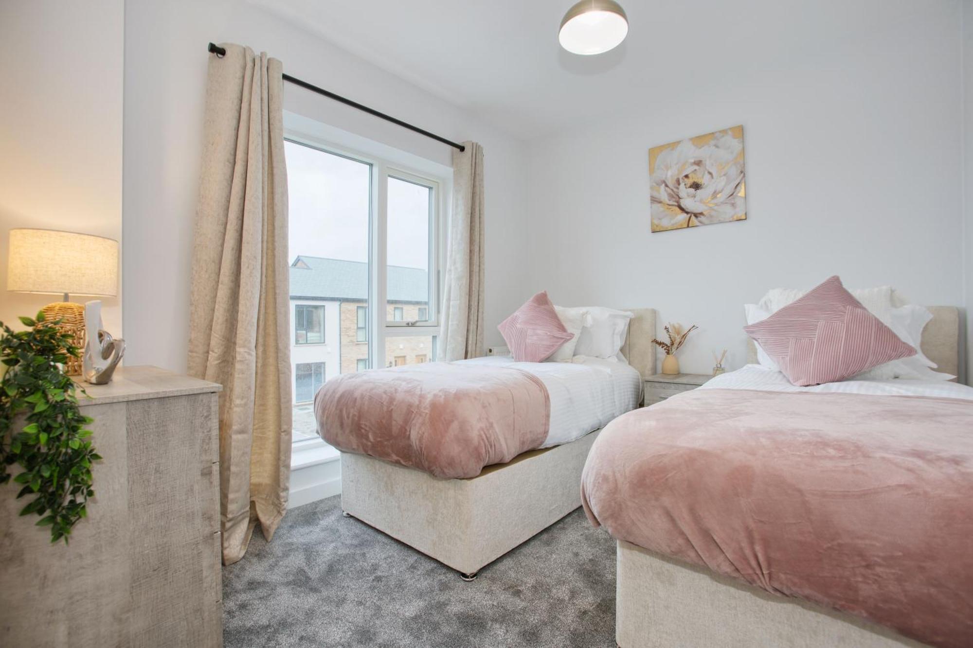 St Ives Bay - Immaculate Brand New 3Bed - Free Parking - Beach - Wifi ヘイル エクステリア 写真