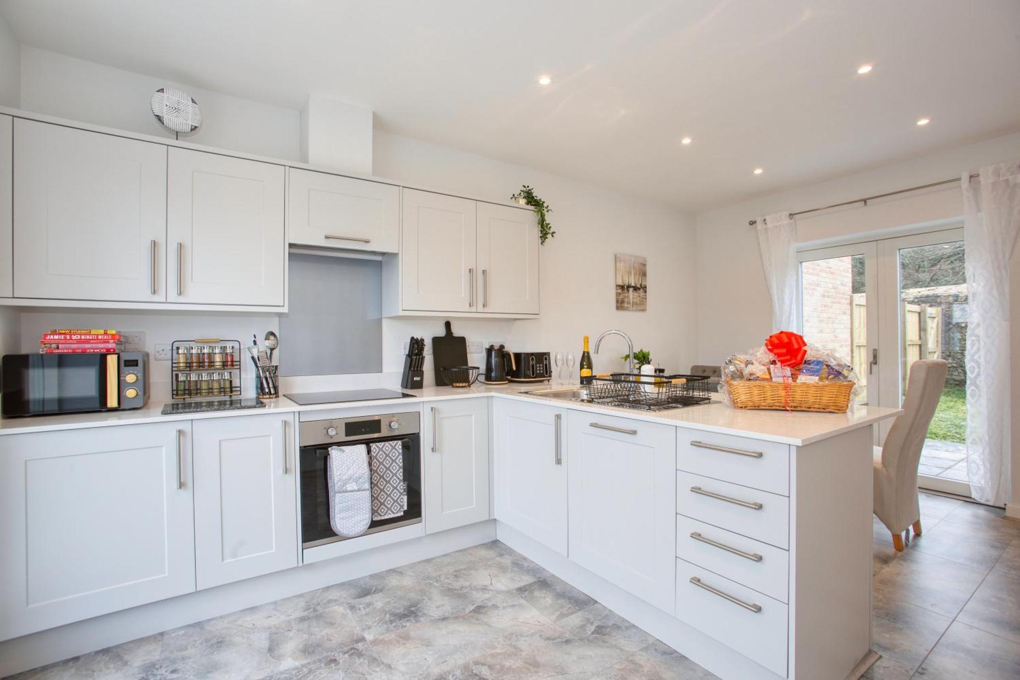 St Ives Bay - Immaculate Brand New 3Bed - Free Parking - Beach - Wifi ヘイル エクステリア 写真